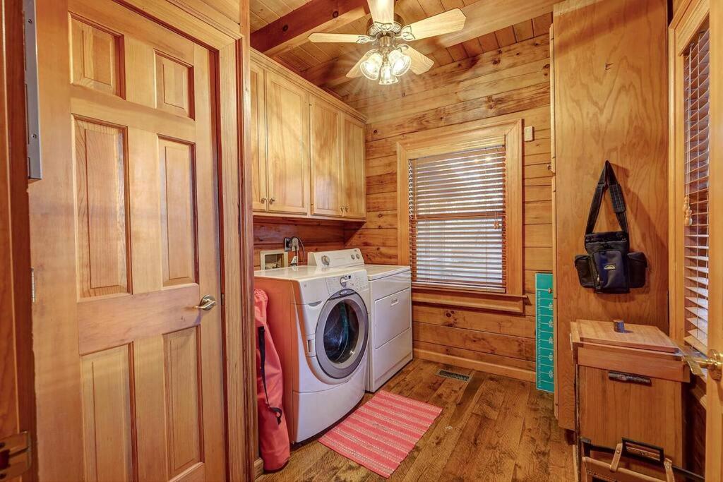 Blue Ridge Bliss- Spacious Cabin, Pets, Hot Tub! Exteriér fotografie
