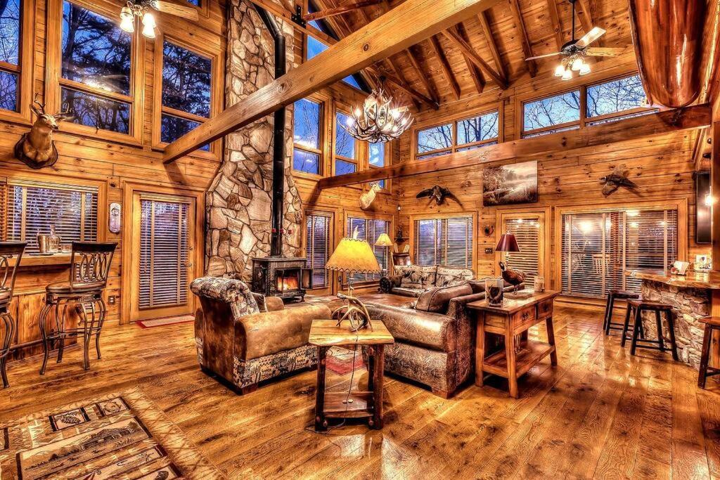 Blue Ridge Bliss- Spacious Cabin, Pets, Hot Tub! Exteriér fotografie