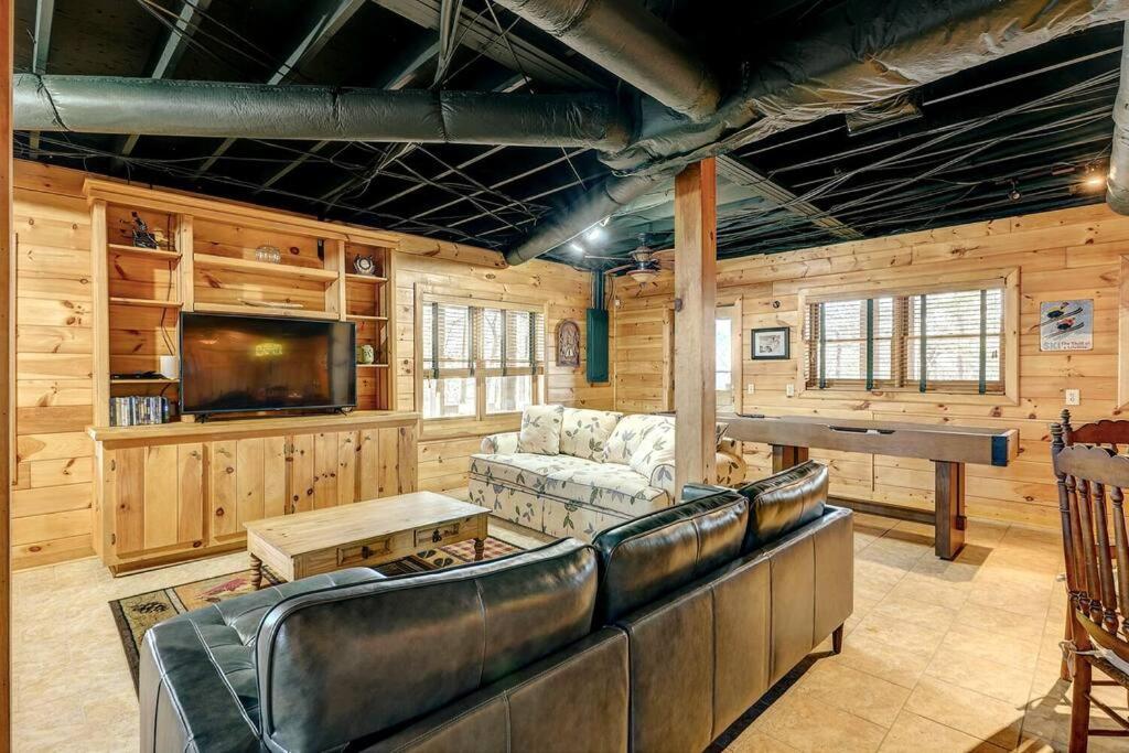 Blue Ridge Bliss- Spacious Cabin, Pets, Hot Tub! Exteriér fotografie
