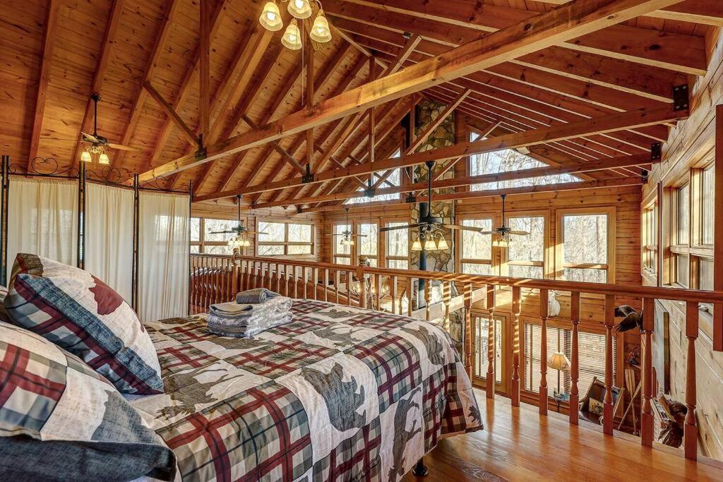 Blue Ridge Bliss- Spacious Cabin, Pets, Hot Tub! Exteriér fotografie