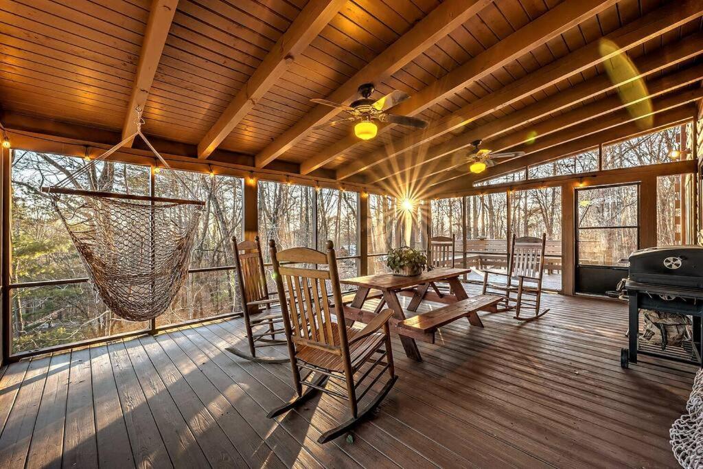 Blue Ridge Bliss- Spacious Cabin, Pets, Hot Tub! Exteriér fotografie