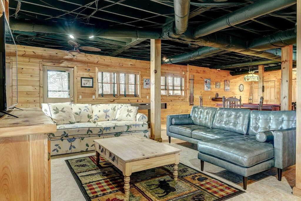 Blue Ridge Bliss- Spacious Cabin, Pets, Hot Tub! Exteriér fotografie