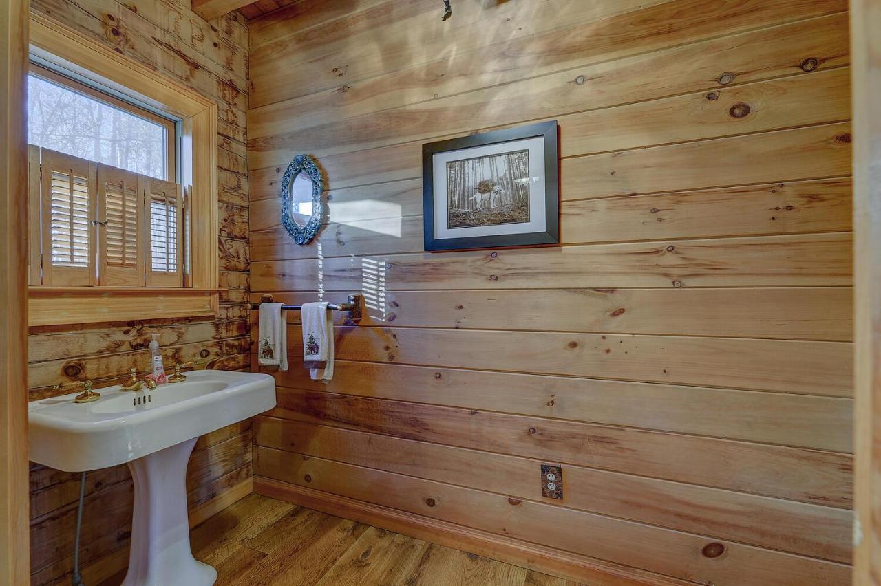 Blue Ridge Bliss- Spacious Cabin, Pets, Hot Tub! Exteriér fotografie