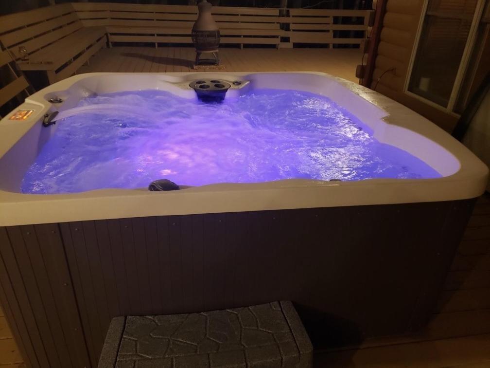 Blue Ridge Bliss- Spacious Cabin, Pets, Hot Tub! Exteriér fotografie
